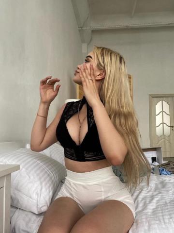 Карина фото 2